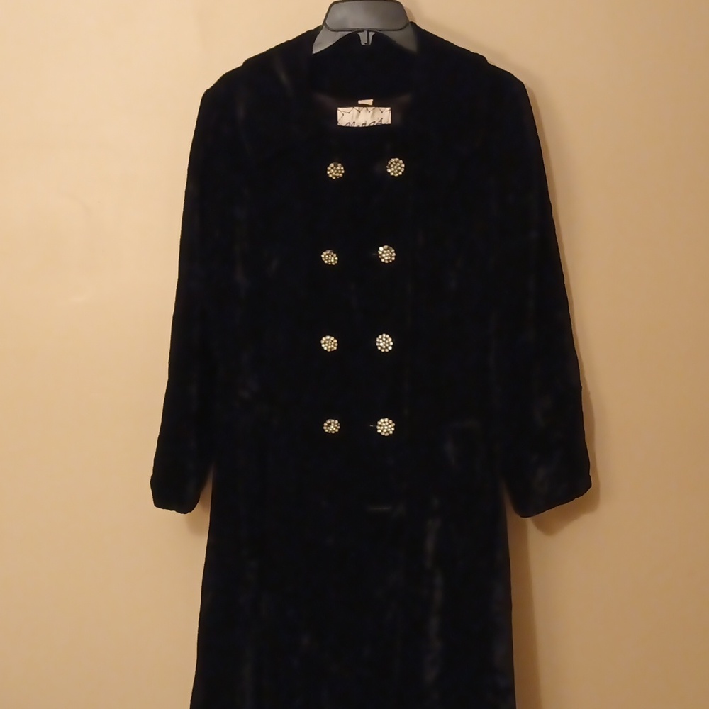 Vintage Clara's Maxi Coat - Picture 2 of 10